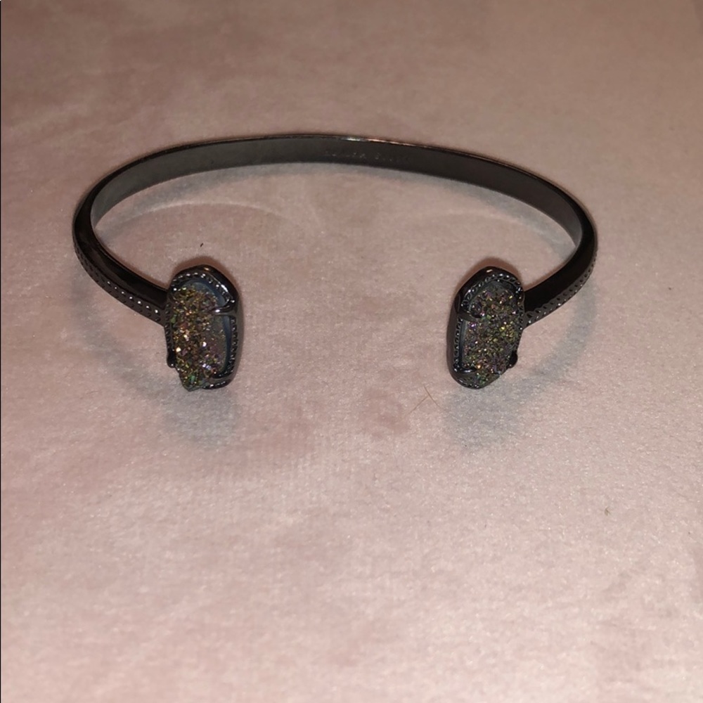 Kendra Scott bracelet